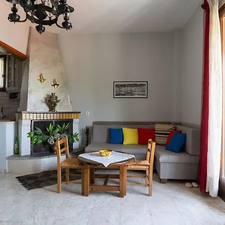 Cozy Pelion House-on The Main Road Of * Mourésion