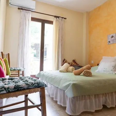 Cozy Pelion House-on The Main Road Of 아파트