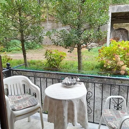 아파트 Cozy Pelion House-on The Main Road Of